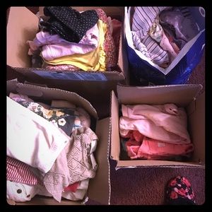 girls clothes mostly name brand sizes 0-12 months